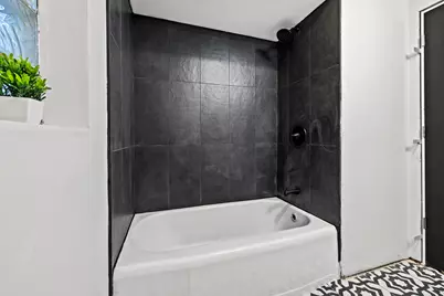 7508 W Devon Avenue, Chicago, IL 60631 - Photo 9