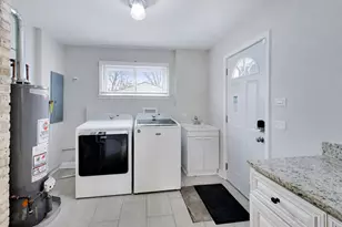 909 E Oakton St, Arlington Heights, IL 60004 - Photo 21