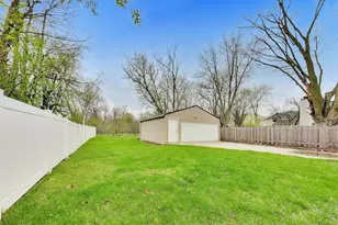 909 E Oakton St, Arlington Heights, IL 60004 - Photo 25
