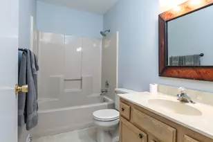 61 Highview Ave, Fox Lake, IL 60020 - Photo 11