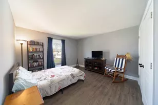 1201 N Scarlet Ct, Addison, IL 60101 - Photo 11