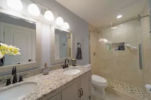 1201 N Scarlet Ct, Addison, IL 60101 - Photo 13