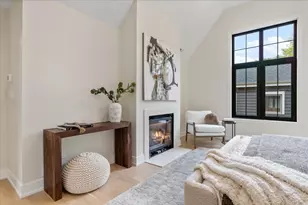 104 S Monroe St, Hinsdale, IL 60521 - Photo 23