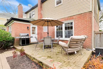 1107 S Hamlin Avenue, Park Ridge, IL 60068 - Photo 25