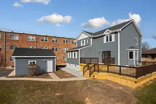 606 S York St, Elmhurst, IL 60126 - Photo 3