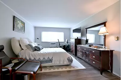 360 Claymoor Avenue #2E, Hinsdale, IL 60521 - Photo 33