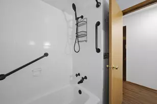 3654 W 80th St, Chicago, IL 60652 - Photo 9