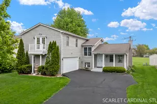 1004 Prairie View Ct, Naperville, IL 60563 - Photo 1