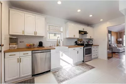 15020 Park Avenue, Oak Forest, IL 60452 - Photo 5