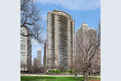 1040 N Lake Shore Drive #37A, Chicago, IL 60611 - Photo 1