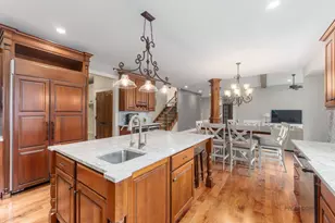 37W209 Deer Pond Ct, Saint Charles, IL 60175 - Photo 11
