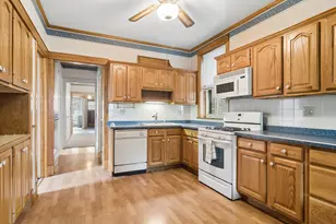 1423 W Hollywood Ave, Chicago, IL 60660 - Photo 17