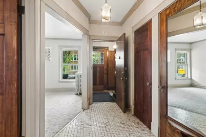 1423 W Hollywood Avenue, Chicago, IL 60660 - Photo 11