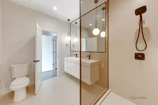 1304 N Lawndale Ave, Chicago, IL 60651 - Photo 25