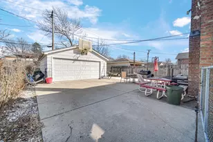 8713 S Washtenaw Ave, Evergreen Park, IL 60805 - Photo 35