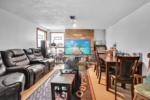 8713 S Washtenaw Ave, Evergreen Park, IL 60805 - Photo 19