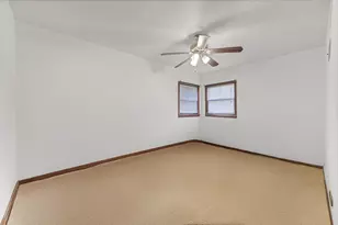 8713 S Washtenaw Ave, Evergreen Park, IL 60805 - Photo 29
