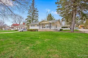 1100 W Highland Ave, Elgin, IL 60123 - Photo 17