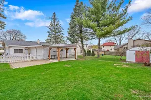 1100 W Highland Ave, Elgin, IL 60123 - Photo 21