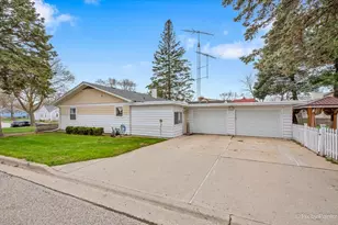 1100 W Highland Ave, Elgin, IL 60123 - Photo 19
