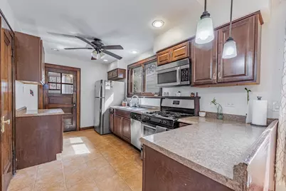 3739 Wenonah Avenue, Berwyn, IL 60402 - Photo 3