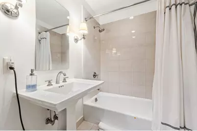 401 N Wabash Avenue #74F, Chicago, IL 60611 - Photo 11