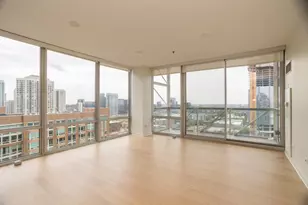 653 N Kingsbury St, Chicago, IL 60610 - Photo 3