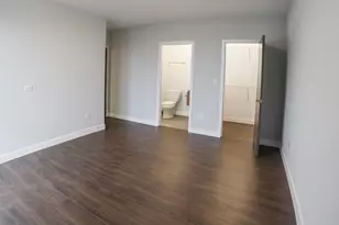 3301 N Sheffield Ave, Chicago, IL 60657 - Photo 5