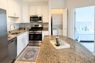 33 W Ontario St, Chicago, IL 60654 - Photo 5