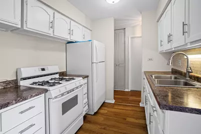 1375 Rebecca Drive #408, Hoffman Estates, IL 60169 - Photo 7