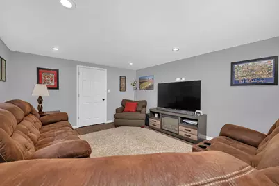 1002 Butterfield Circle E, Shorewood, IL 60404 - Photo 27