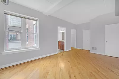 3611 W Montrose Avenue #407, Chicago, IL 60618 - Photo 11