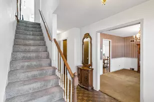 815 Knightsbridge Ln, Schaumburg, IL 60195 - Photo 3