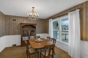 815 Knightsbridge Ln, Schaumburg, IL 60195 - Photo 7