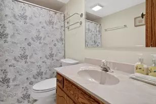 1454 Ashland Ave, Des Plaines, IL 60016 - Photo 21