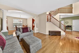 420 Blue Heron Cir, Bartlett, IL 60103 - Photo 9