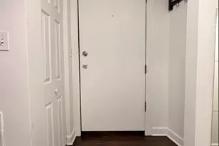 2533 W Berwyn St, Chicago, IL 60625 - Photo 3