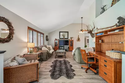 6 Crows Nest Court, Third Lake, IL 60030 - Photo 3
