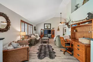 6 Crows Nest Ct, Third Lake, IL 60030 - Photo 3