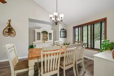 6 Crows Nest Court, Third Lake, IL 60030 - Photo 5