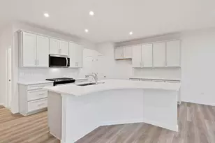 12764 South Nicholas Dr, Plainfield, IL 60585 - Photo 3