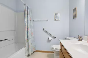 801 N McLean Blvd, Elgin, IL 60123 - Photo 9