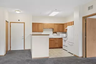 801 N McLean Blvd, Elgin, IL 60123 - Photo 3