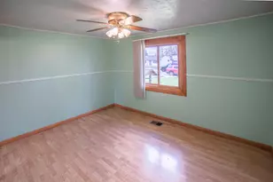 8953 S Corcoran Rd, Hometown, IL 60456 - Photo 9
