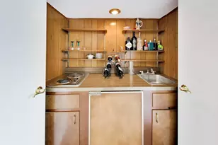 6643 Davis St, Morton Grove, IL 60053 - Photo 17
