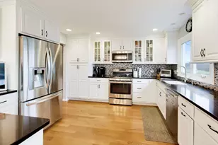 6643 Davis St, Morton Grove, IL 60053 - Photo 5