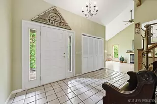 39W795 Reindeer Trail, Saint Charles, IL 60175 - Photo 3