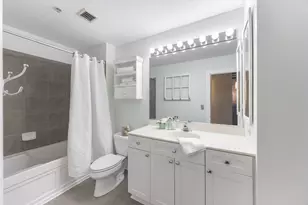 1640 Maple Ave, Evanston, IL 60201 - Photo 17