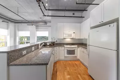 1640 Maple Avenue #302, Evanston, IL 60201 - Photo 3