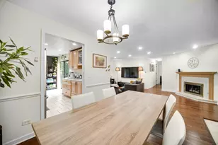 521 Cumberland Trail, Roselle, IL 60172 - Photo 7